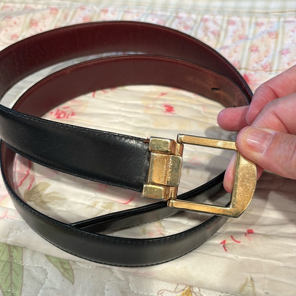 Salvatore Ferragamo reversible vintage belt 38